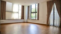 Lornie Road (D11), Terrace #458709411